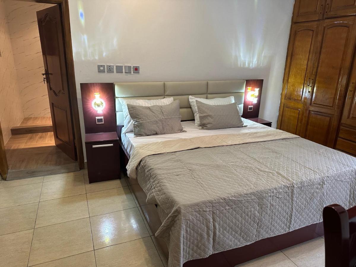 D Barfi Guesthouse, Excellent Location คูมาซี ภายนอก รูปภาพ