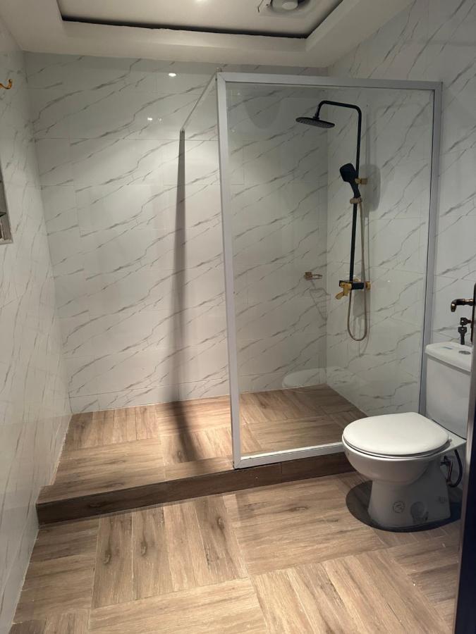 D Barfi Guesthouse, Excellent Location คูมาซี ภายนอก รูปภาพ